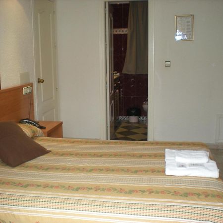 Hotel New Sanz Torremolinos Ngoại thất bức ảnh